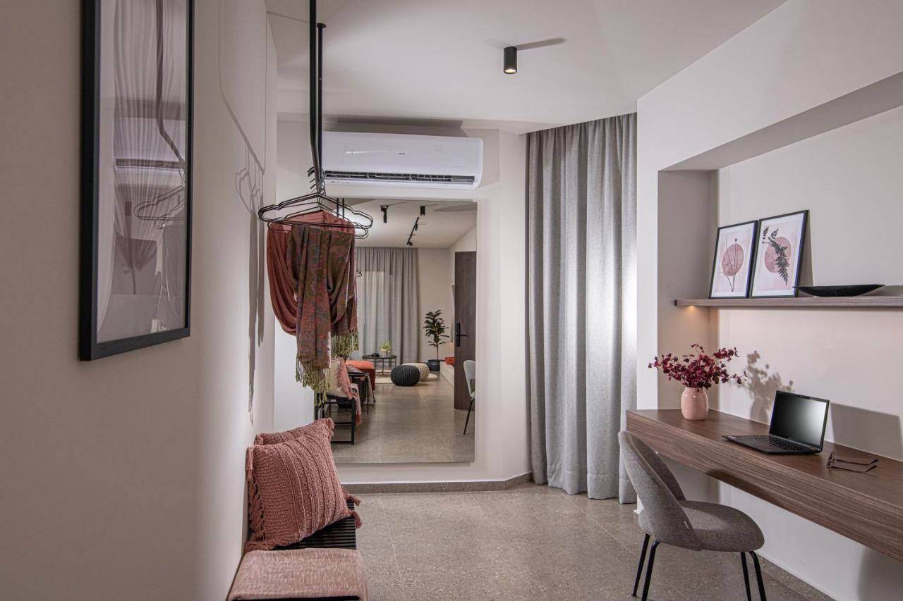 Апартаменти The Pink Penthouse Heraklion  Екстер'єр фото